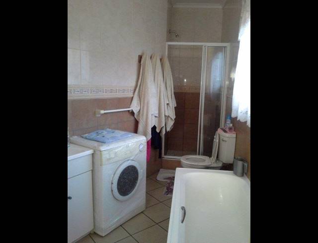 3 BEDROOM PROPERTY TO RENT IN DALPARK EXT 1